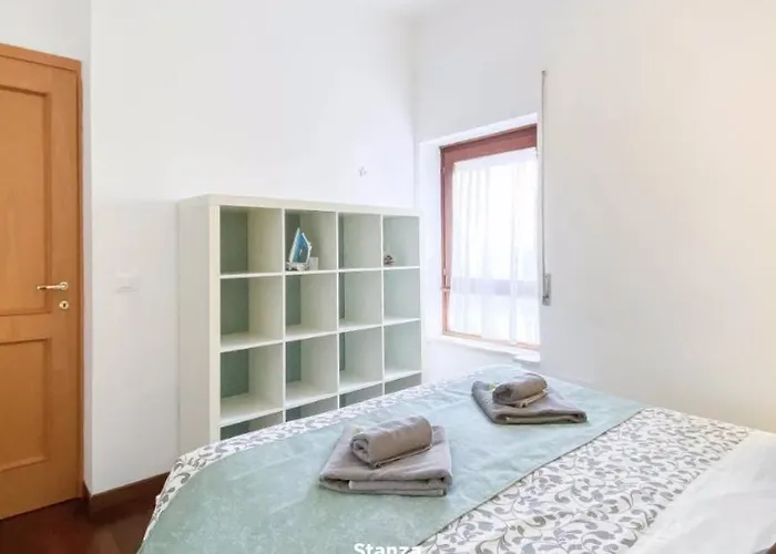 San Pietro - Vaticano - Piscina Estiva *